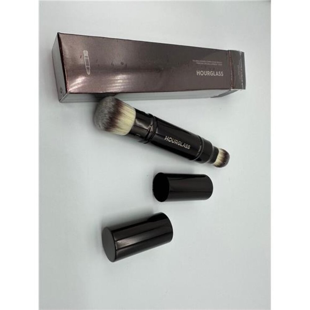 Hourglass Retractable Double Ended Complexion brushDIBS Fresh Blends Brush Set - Picture 5 of 5